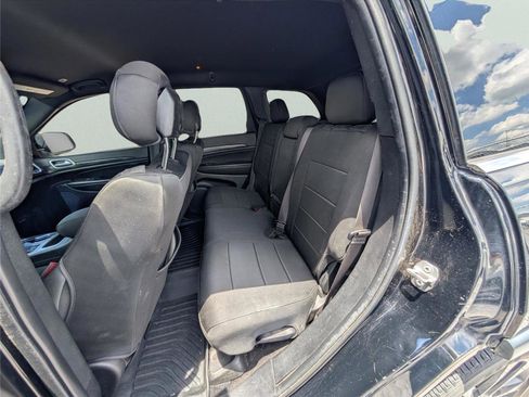 Used 2022 Jeep Grand Cherokee Laredo RWD image 24
