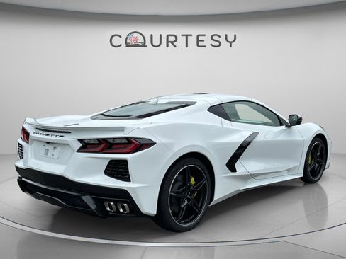 Used 2024 Chevrolet Corvette Stingray Coupe RWD image 6