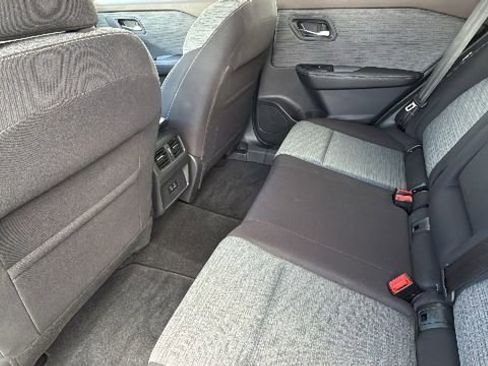 Used 2021 Nissan Rogue SV AWD/4WD image 24