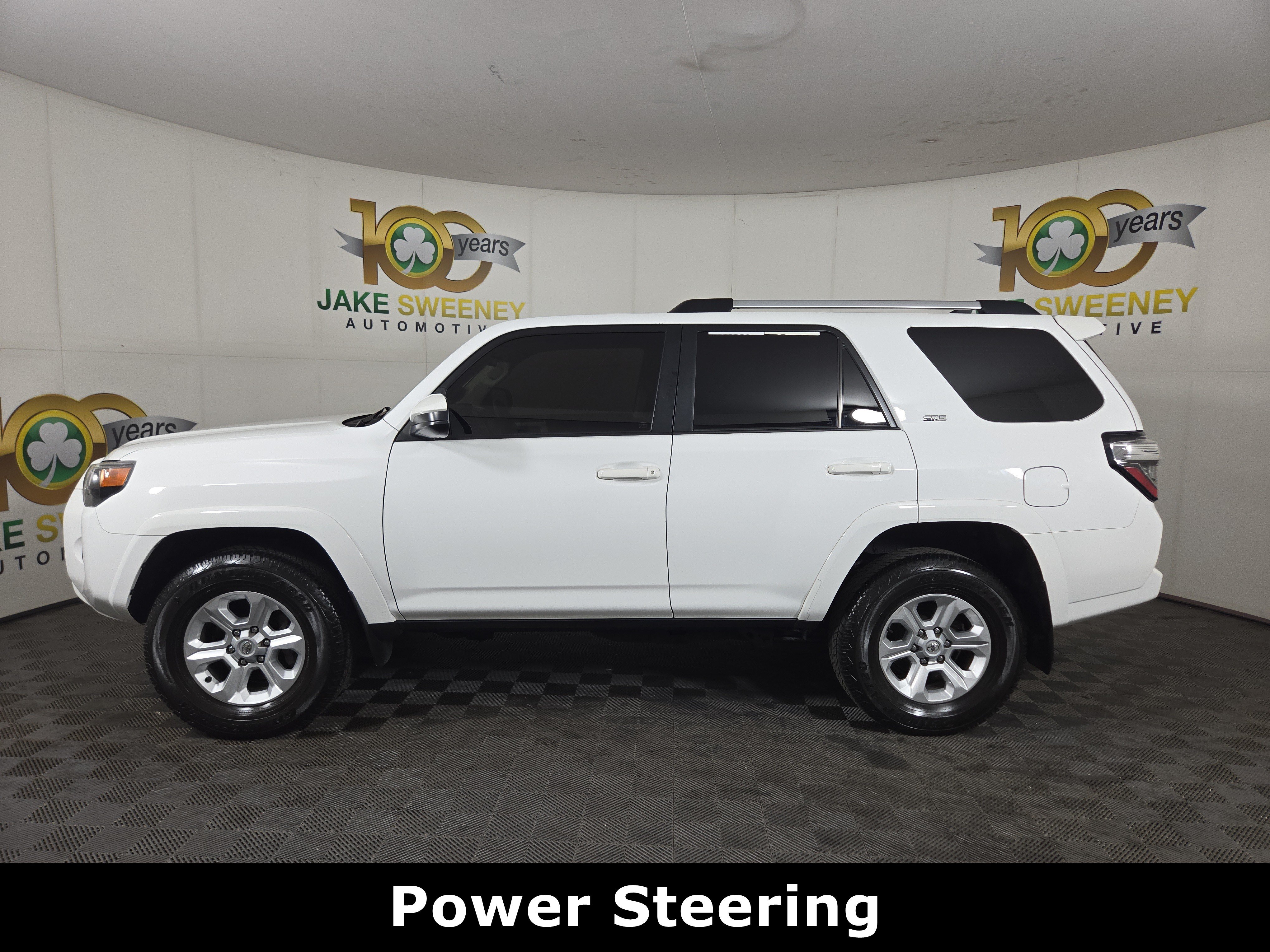 Used 2024 Toyota 4Runner SR5 AWD/4WD image 4