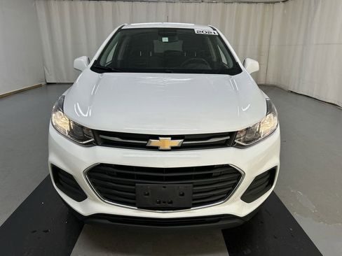 Used 2021 Chevrolet Trax LS w/ Tint and Cruise Package image 3