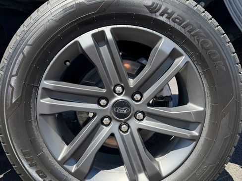 Used 2023 Ford F150 Lariat AWD/4WD image 11