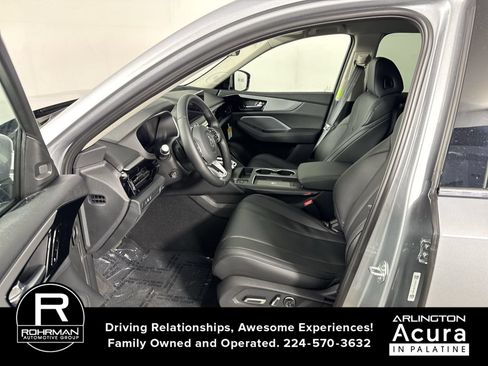 Used 2026 Acura MDX SH-AWD image 4