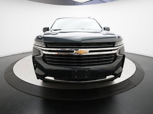 Used 2022 Chevrolet Suburban LT image 11