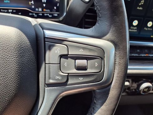 Used 2022 Chevrolet Silverado 1500 LT AWD/4WD image 12