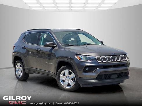 Used 2022 Jeep Compass Latitude AWD/4WD image 1