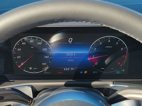 Certified 2025 Mercedes-Benz GLB 250 image 32