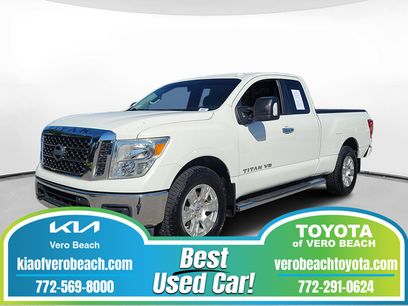 Used 2018 Nissan Titan SV w/ SV Convenience Package