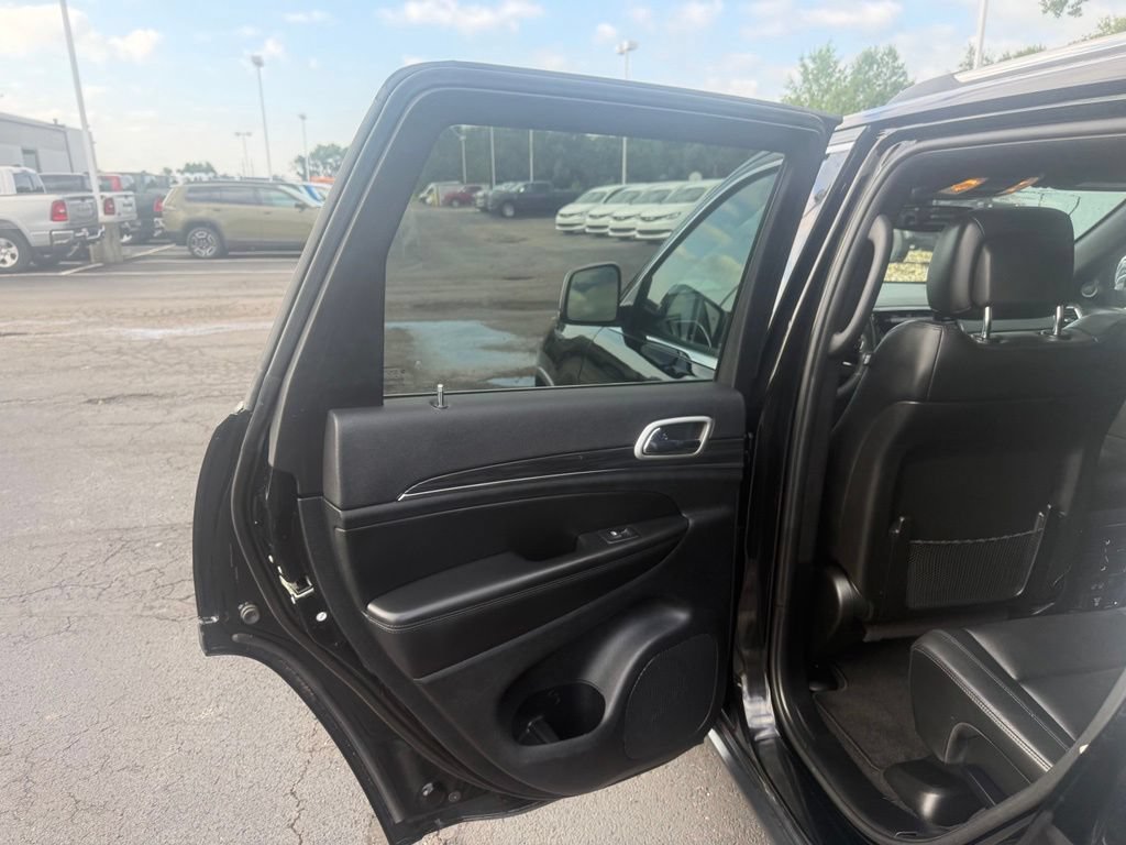 Certified 2022 Jeep Grand Cherokee Limited AWD/4WD image 35