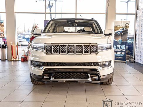 Used 2022 Jeep Grand Wagoneer Series II w/ Premium Group II image 3