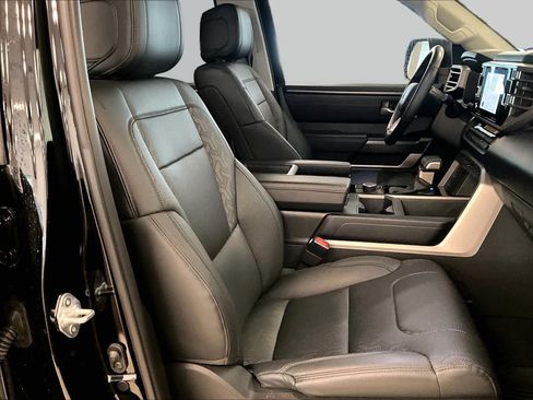 Used 2024 Toyota Tundra SR5 w/ SR5 Premium Package AWD/4WD image 8