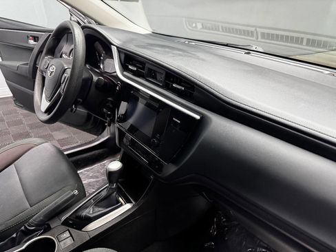 Used 2017 Toyota Corolla LE image 51