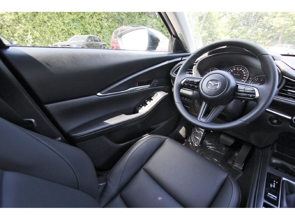 New 2026 MAZDA CX-30 AWD 2.5 S w/ Select Sport Pkg image 6