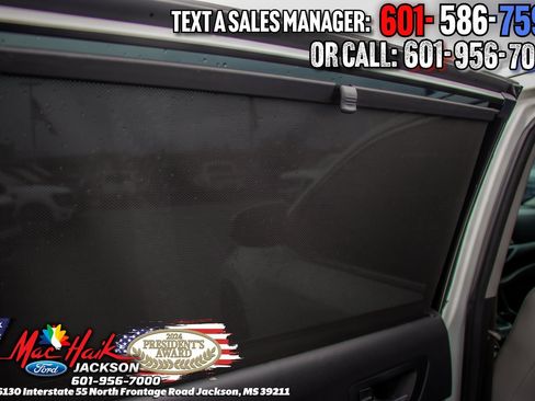 Used 2018 Toyota Highlander XLE image 10