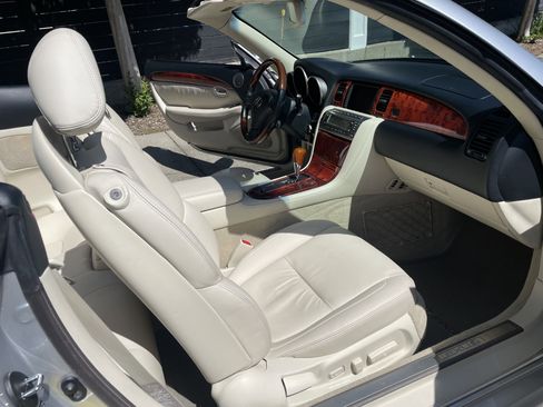 Used 2007 Lexus SC 430 Convertible image 14