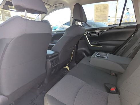 Used 2023 Toyota RAV4 XLE AWD/4WD image 29