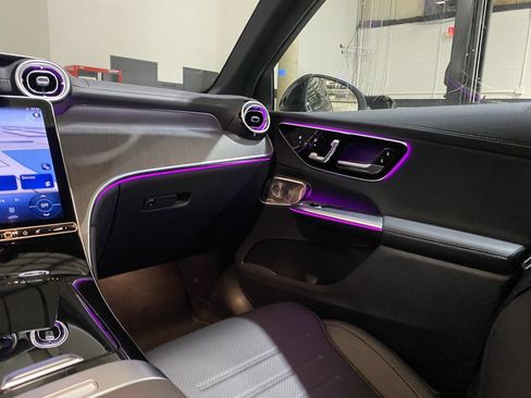 Used 2026 Mercedes-Benz GLC 300 4MATIC image 4
