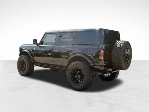 Used 2025 Ford Bronco Outer Banks AWD/4WD image 3