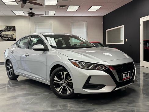 Used 2022 Nissan Sentra SV image 3
