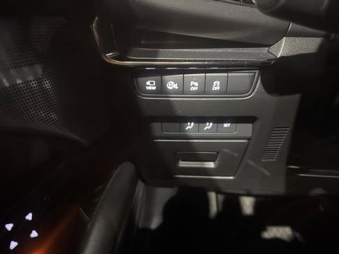 Used 2024 MAZDA MAZDA3 Hatchback w/Premium Plus Pkg image 16