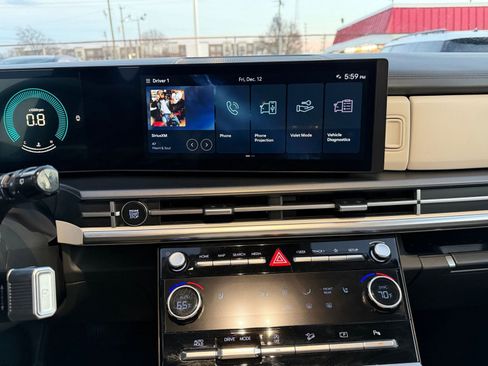 Used 2025 Hyundai Santa Fe SEL image 18