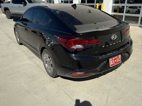 Used 2019 Hyundai Elantra SEL image 6