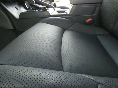 Used 2025 Toyota Tacoma TRD Sport image 58