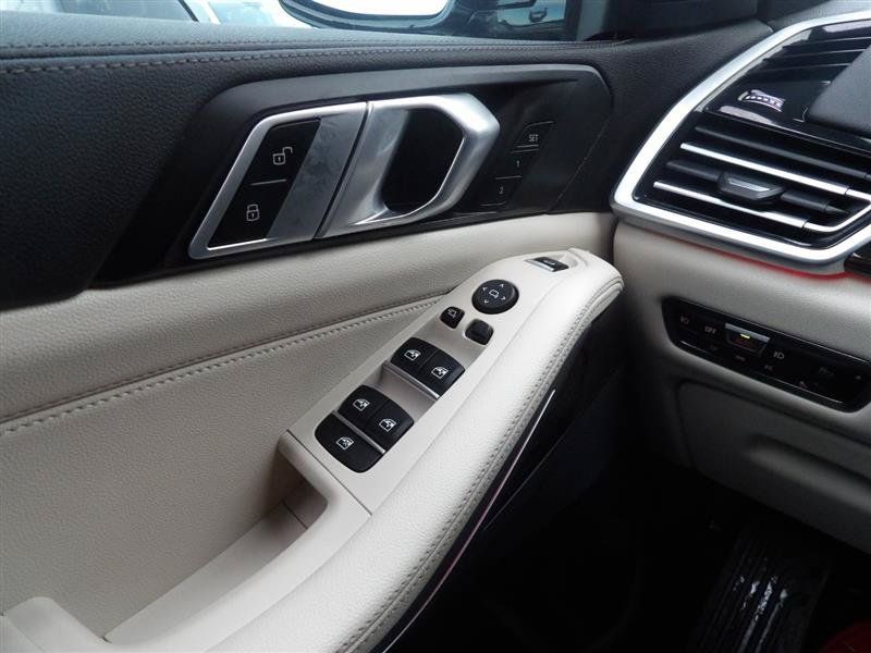 Used 2020 BMW X5 xDrive40i w/ Premium Package AWD/4WD image 28