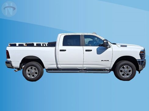 Used 2026 RAM 2500 Big Horn AWD/4WD image 17