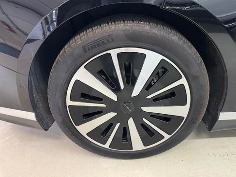 Used 2023 Lucid Air Touring AWD/4WD image 24