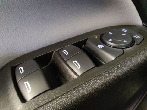 Used 2022 Chevrolet Equinox LS image 27