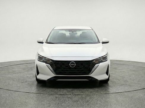 Used 2025 Nissan Sentra S FWD image 2