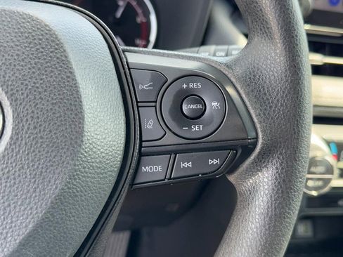 Used 2024 Toyota RAV4 XLE image 17