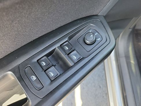 Used 2021 Volkswagen Atlas S image 18