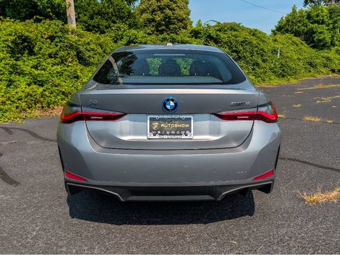 Used 2023 BMW i4 eDrive35 RWD image 6