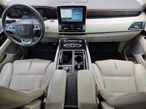 Used 2020 Lincoln Navigator Reserve w/ Luxury Package AWD/4WD image 13
