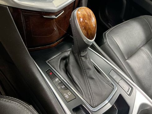 Used 2013 Cadillac SRX Luxury AWD/4WD image 17