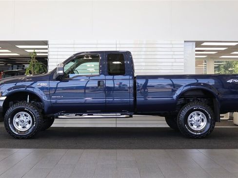 Used 2002 Ford F250 4x4 SuperCab Super Duty image 4