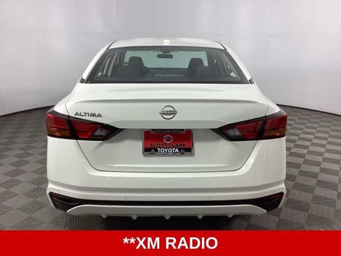 Used 2025 Nissan Altima 2.5 SV FWD image 7