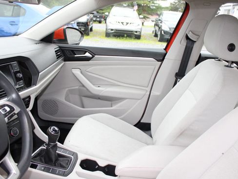 Used 2019 Volkswagen Jetta S w/ Driver Assistance Package image 14