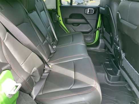 New 2025 Jeep Wrangler Unlimited Rubicon image 32