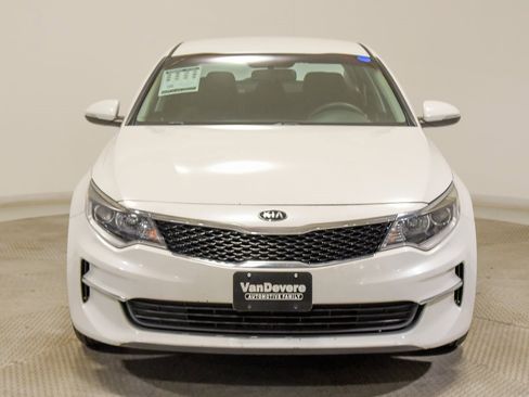 Used 2018 Kia Optima LX image 3