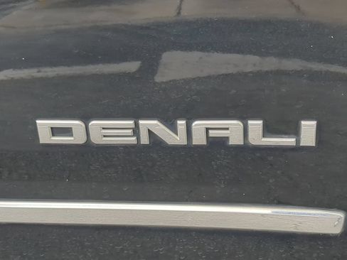 Used 2017 GMC Yukon Denali w/ Enhanced Security Package AWD/4WD image 11