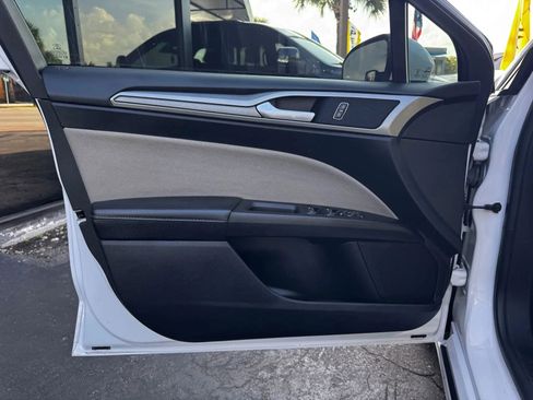 Used 2019 Ford Fusion S image 10