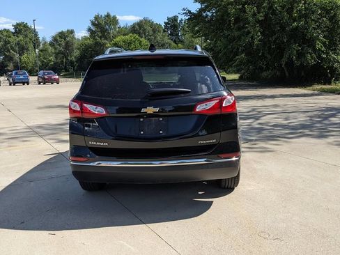 Used 2019 Chevrolet Equinox Premier FWD image 4