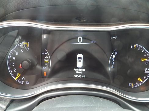 Used 2015 Jeep Grand Cherokee Limited image 19