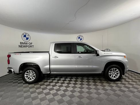 Used 2022 Chevrolet Silverado 1500 RST w/ LPO, Dark Essentials Package AWD/4WD image 7