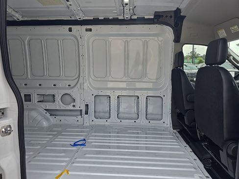 New 2025 Ford Transit 250 148 Medium Roof image 16
