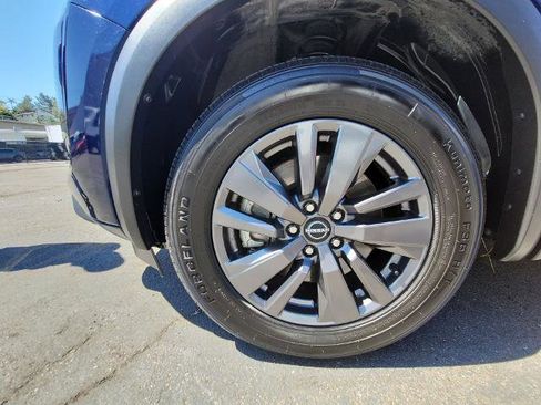 Used 2022 Nissan Pathfinder SV image 31