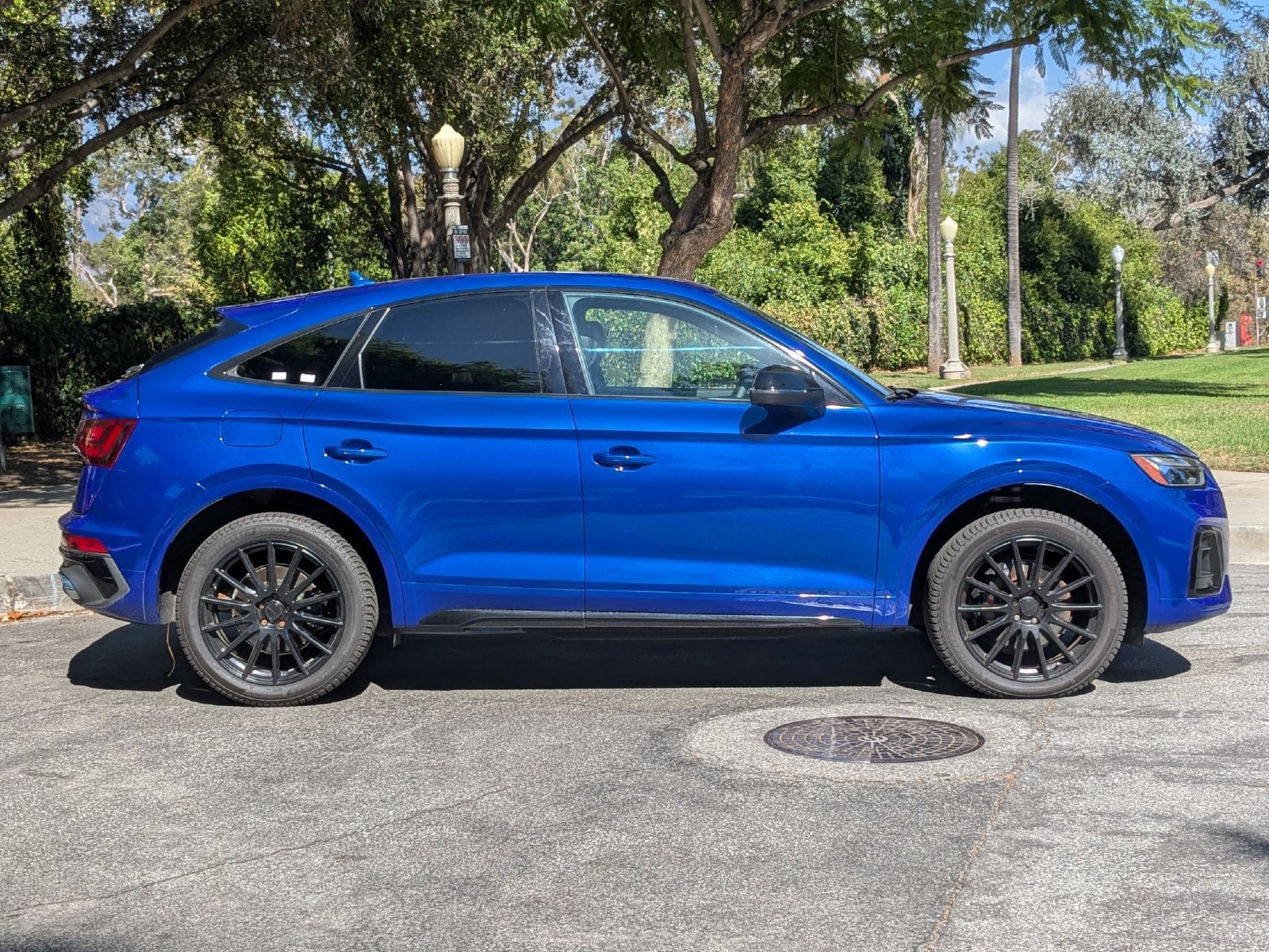 Used 2024 Audi SQ5 Premium Plus w/ Premium Plus Package AWD/4WD image 3